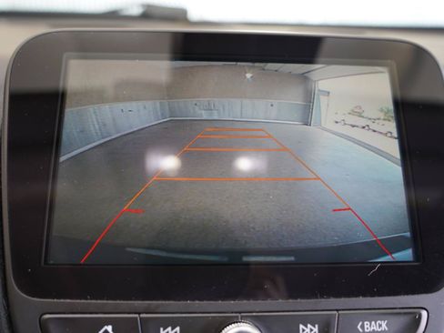 Used 2016 Chevrolet Malibu Hybrid w/ Leather Package FWD image 20