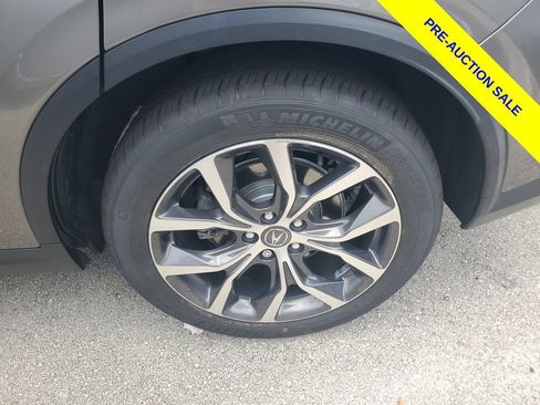 Certified 2024 Acura MDX w/ Technology Package AWD/4WD image 5