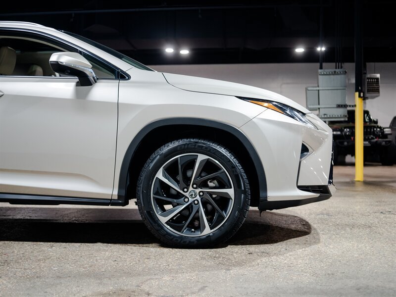 Used 2018 Lexus RX 450h AWD w/ Luxury Package image 15