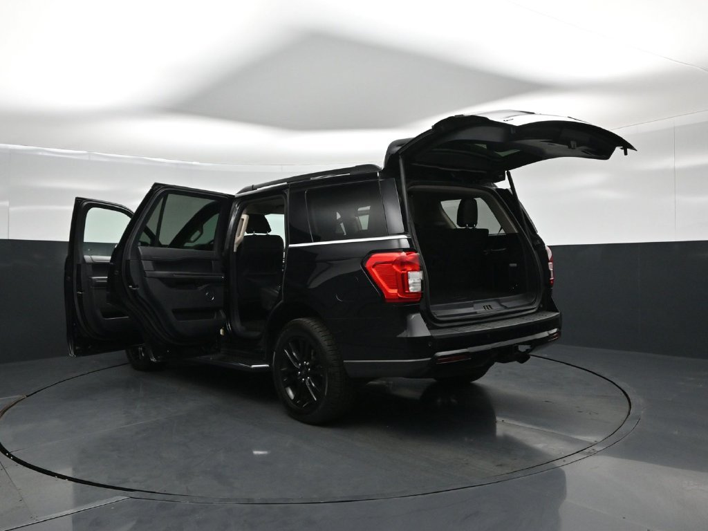 Used 2022 Ford Expedition XLT RWD image 33