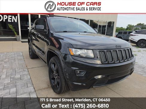 Used 2015 Jeep Grand Cherokee Altitude AWD/4WD image 2