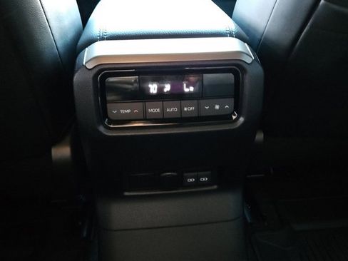 Used 2024 Toyota Land Cruiser image 17