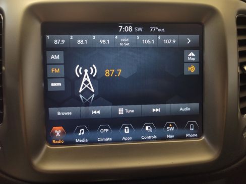 Used 2018 Jeep Compass Latitude w/ Popular Equipment Group AWD/4WD image 25