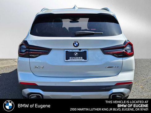 Used 2024 BMW X3 xDrive30i AWD/4WD image 4