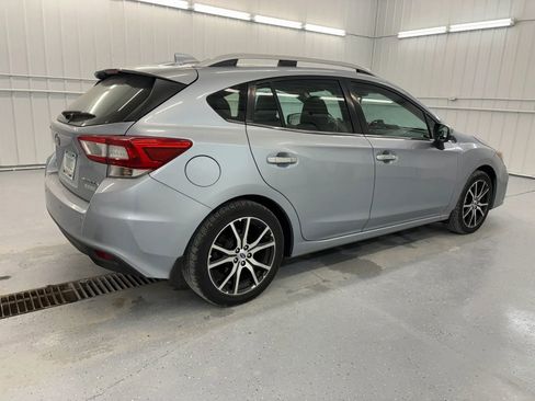 Used 2017 Subaru Impreza 2.0i Limited AWD/4WD image 3