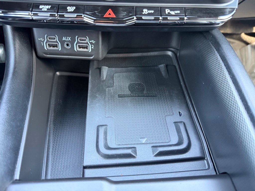 Used 2021 Dodge Durango R/T w/ Blacktop Package AWD/4WD image 26