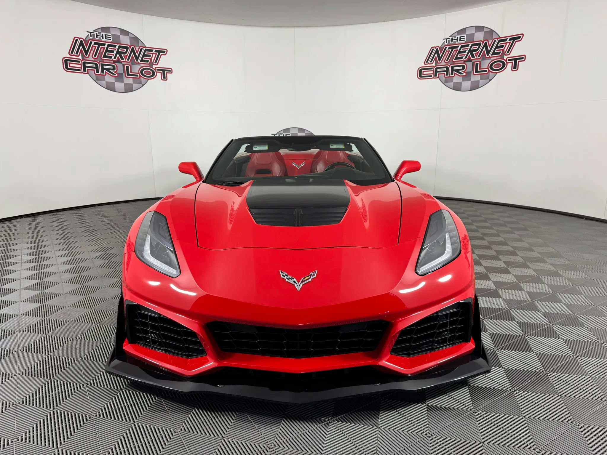 Used 2015 Chevrolet Corvette Stingray Convertible w/ ZF1 Appearance Package RWD image 2