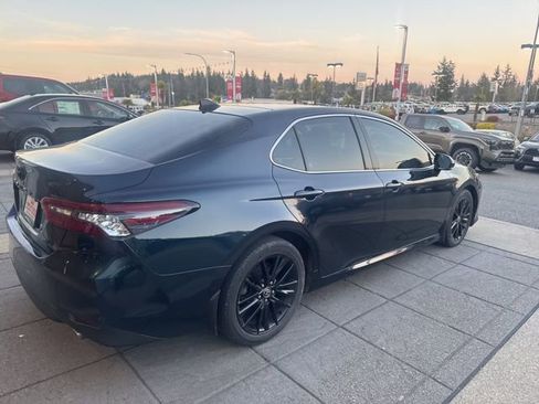 Used 2021 Toyota Camry XLE w/ Navigation Package image 5