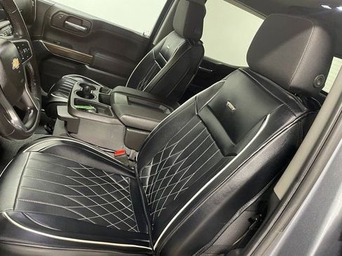 Used 2019 Chevrolet Silverado 1500 LT w/ All-Star Edition image 12