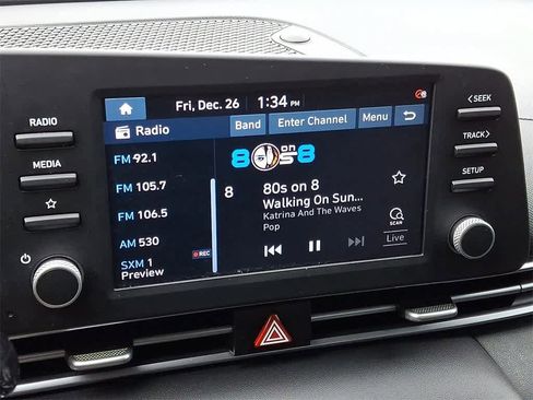 Used 2021 Hyundai Elantra SEL image 17