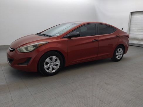 Used 2016 Hyundai Elantra SE FWD image 2