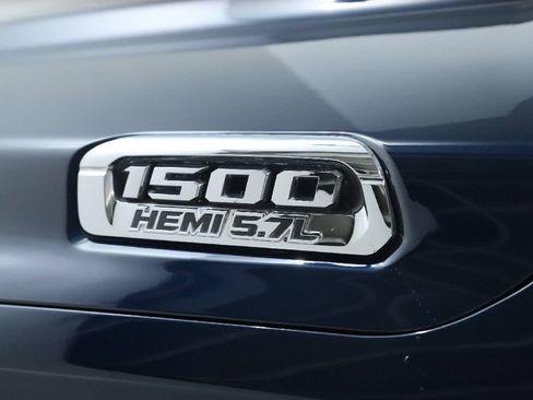 Used 2019 RAM 1500 Big Horn AWD/4WD image 38