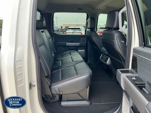 Used 2025 Ford F250 Lariat w/ FX4 Off-Road Package AWD/4WD image 18