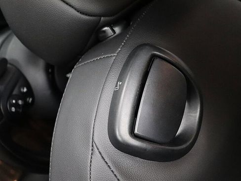 Used 2013 MINI Cooper S FWD image 16