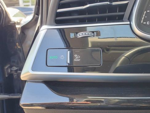 Used 2023 Audi Q7 3.0T Prestige w/ Prestige Package AWD/4WD image 19
