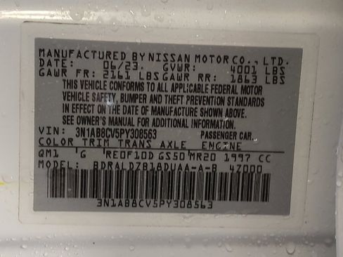 Used 2023 Nissan Sentra SV w/ All-Weather Package FWD image 33