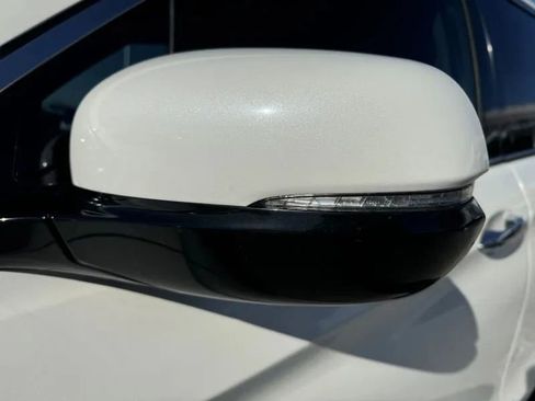 Used 2019 Honda Pilot Touring image 10