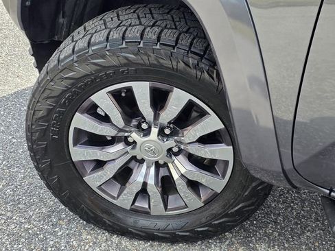 Certified 2020 Toyota Tacoma Limited image 33