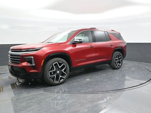 New 2026 Chevrolet Traverse High Country w/ LPO, Floor Liner Package AWD/4WD image 3