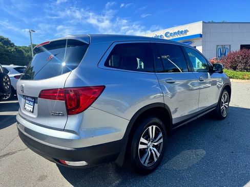Used 2017 Honda Pilot EX image 6