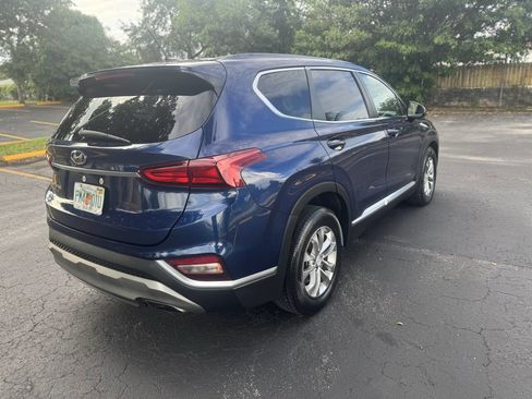 Used 2020 Hyundai Santa Fe SE image 8