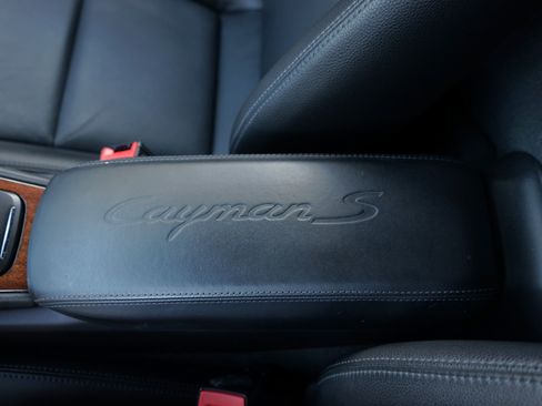 Used 2020 Porsche 718 Cayman S w/ Light Design Package RWD image 29