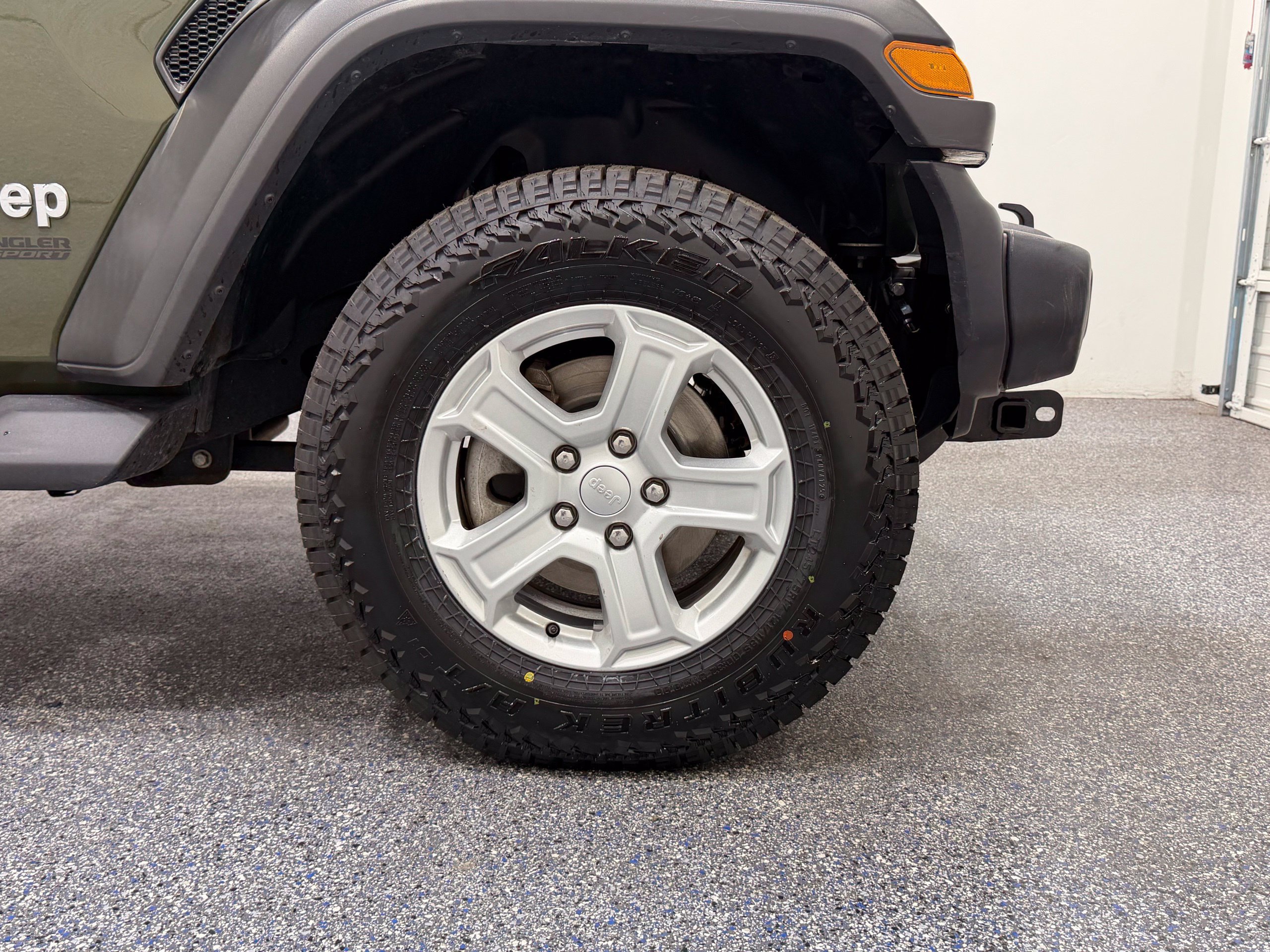 Used 2021 Jeep Wrangler Sport AWD/4WD image 15