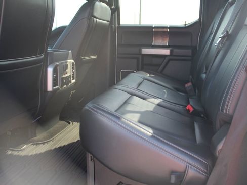 Used 2022 Ford F250 Lariat w/ Lariat Ultimate Package AWD/4WD image 4