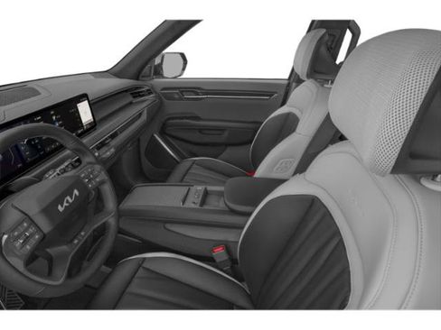 Certified 2024 Kia EV9 GT-Line AWD/4WD image 11