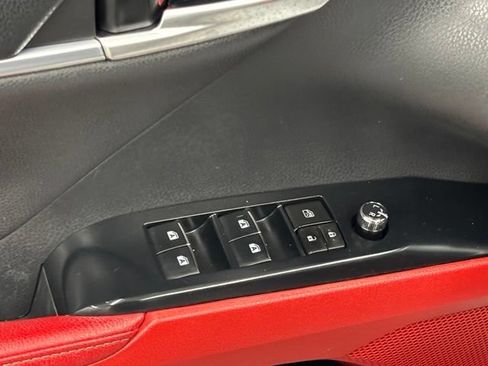 Used 2019 Toyota Camry XSE w/ Navigation Package FWD image 13