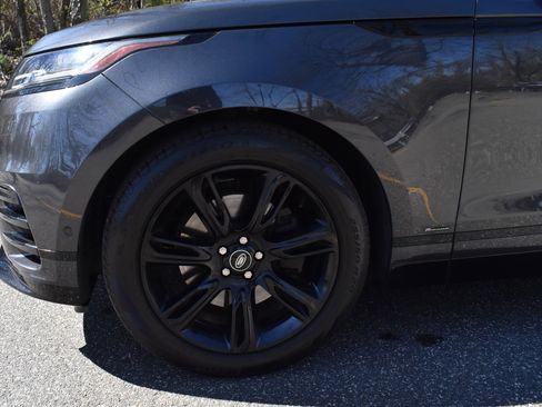 Used 2021 Land Rover Range Rover Velar R-Dynamic S image 15