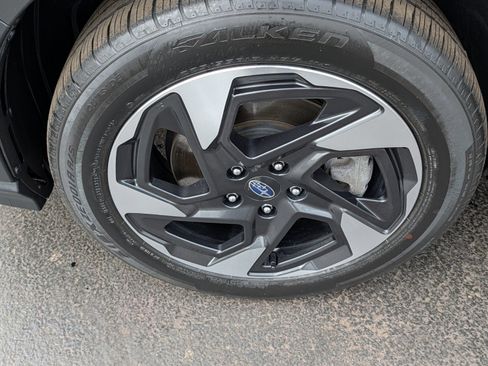 Used 2024 Subaru Crosstrek 2.5i Limited w/ Crosstrek Mirror Package AWD/4WD image 22