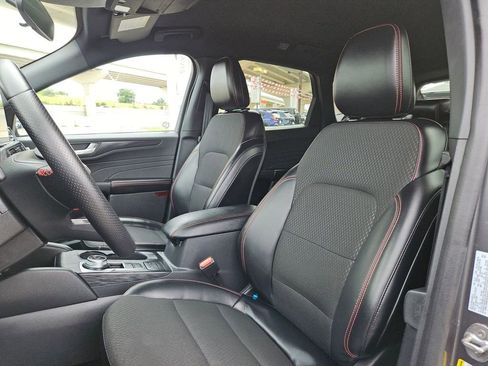 Used 2025 Ford Escape ST-Line AWD/4WD image 16