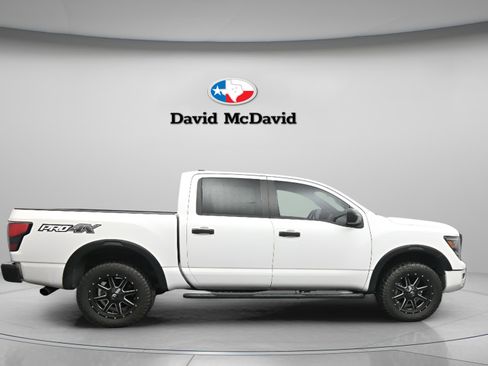 Used 2022 Nissan Titan PRO-4X w/ Pro-4x Utility Package image 15