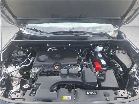 Used 2023 Toyota RAV4 XLE FWD image 22