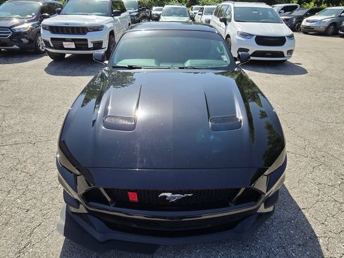 Used 2019 Ford Mustang GT RWD image 13