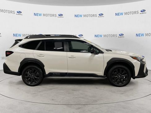Used 2025 Subaru Outback Onyx Edition AWD/4WD image 6
