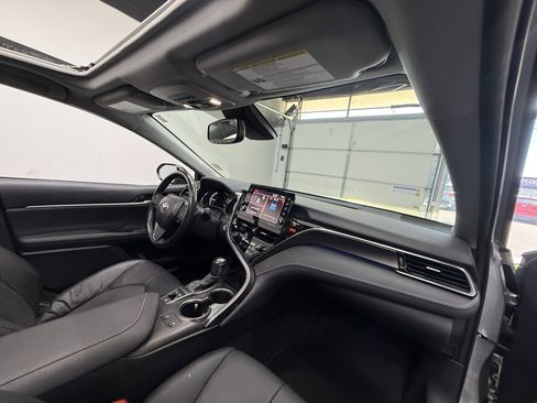 Used 2023 Toyota Camry XSE FWD image 22