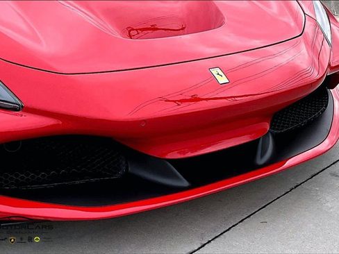 Used 2020 Ferrari F8 Tributo image 27