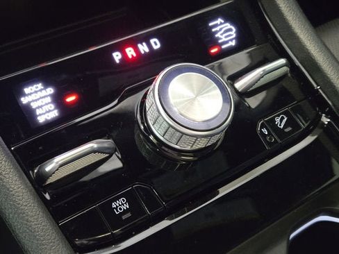 Used 2024 Jeep Grand Cherokee Summit w/ Advanced Protech Group IV image 31