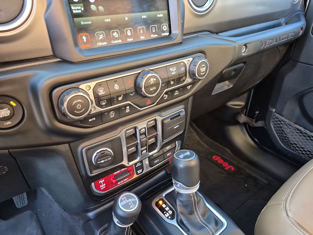 Used 2021 Jeep Wrangler Unlimited Rubicon AWD/4WD image 31