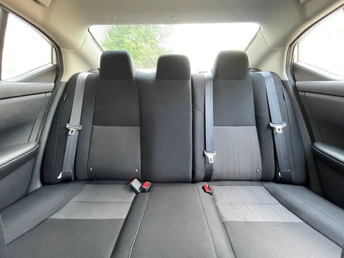 Used 2025 Nissan Sentra SV FWD image 29