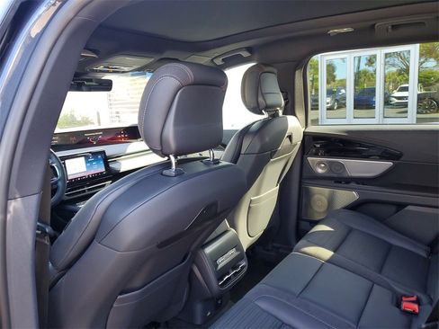 Certified 2024 Lincoln Nautilus Reserve w/ Equipment Group 203A image 9