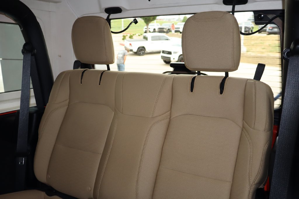 Used 2020 Jeep Wrangler Sport AWD/4WD image 34
