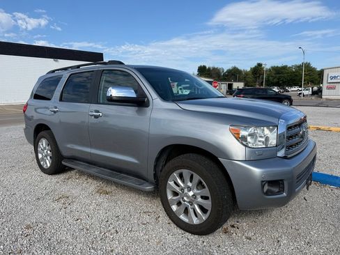 Used 2011 Toyota Sequoia Platinum AWD/4WD image 5