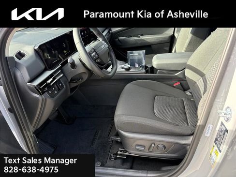 New 2026 Kia Sportage S image 16