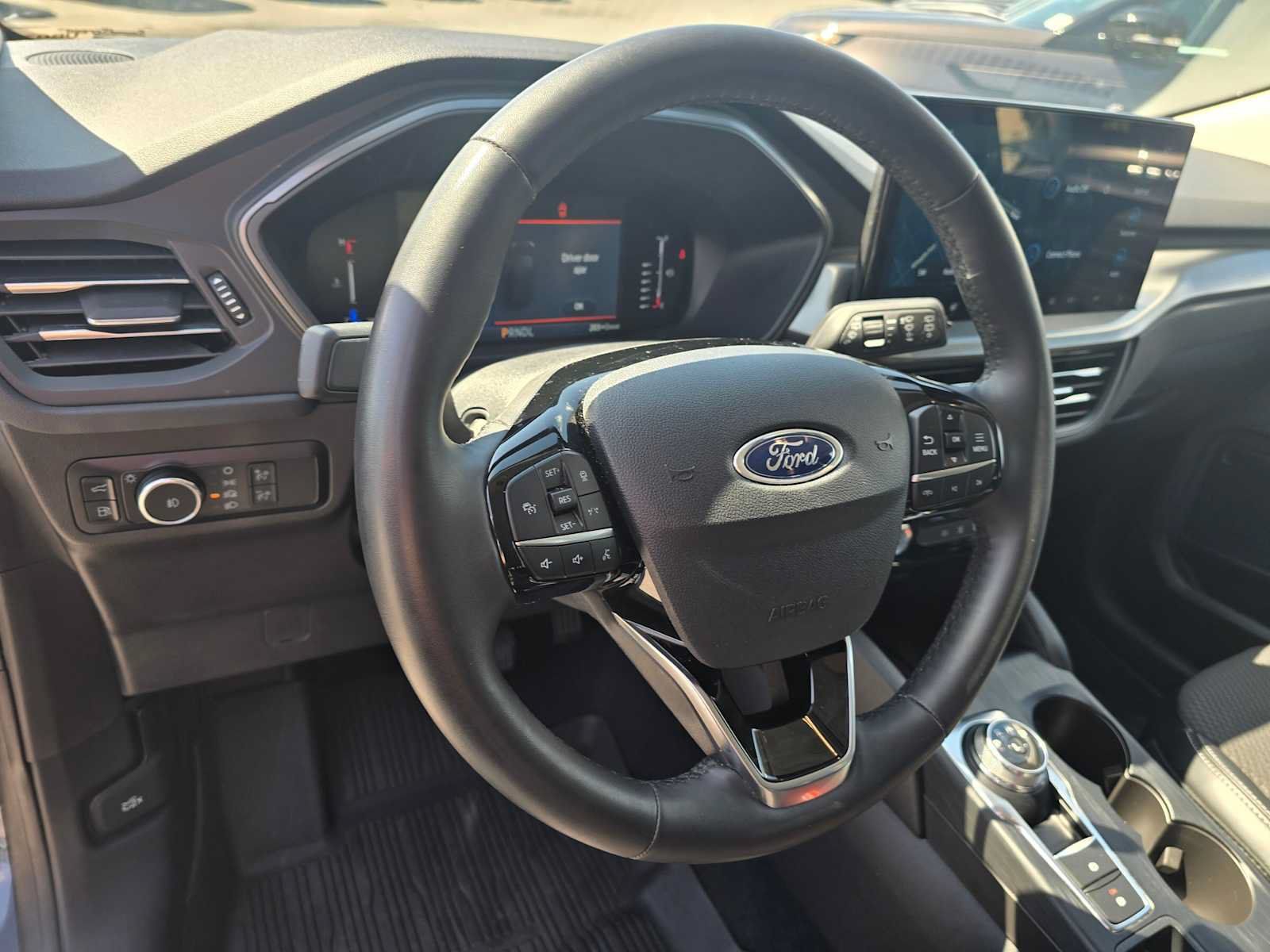 Used 2023 Ford Escape SE FWD image 27