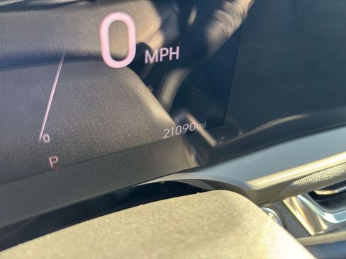 Used 2025 Buick Envista Preferred FWD image 39
