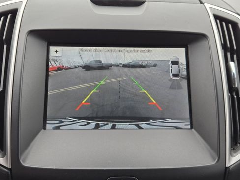 Used 2019 Ford Edge SEL w/ Equipment Group 201A FWD image 8