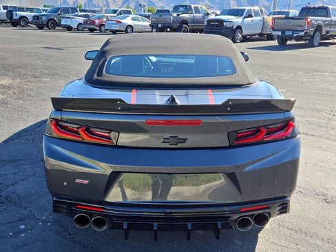 Used 2017 Chevrolet Camaro SS RWD image 6